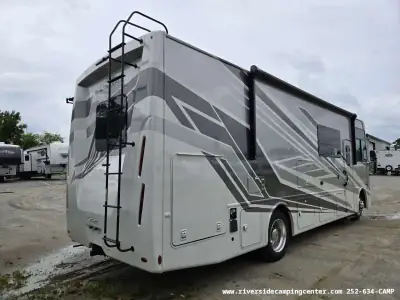 2027 Thor Motor Coach Luminate MM30 photo 6
