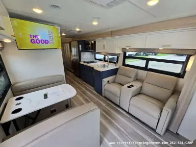 2027 Thor Motor Coach Luminate MM30 photo 15