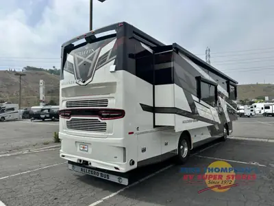 2025 Tiffin Motorhomes Allegro Bus photo 6