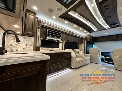 2025 Tiffin Motorhomes Allegro Bus photo 12