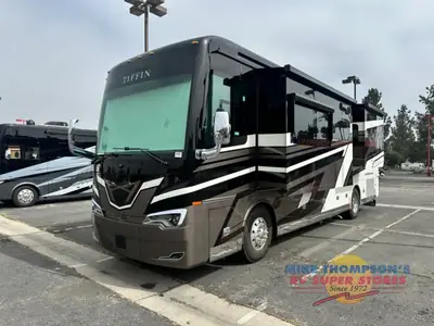 2025 Tiffin Motorhomes Allegro Bus photo 3