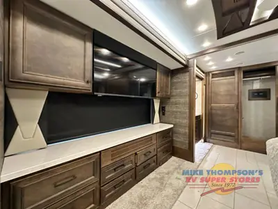 2025 Tiffin Motorhomes Allegro Bus photo 22