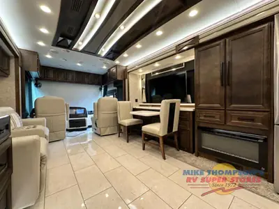 2025 Tiffin Motorhomes Allegro Bus photo 8