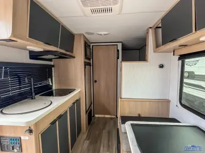 2022 Cruiser Hitch 17BHS photo 12