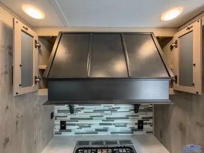 2021 Keystone Alpine 3220RL photo 20