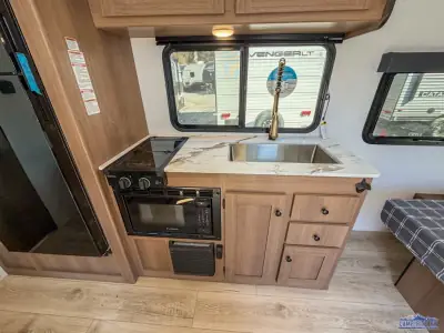 2026 Coachmen Apex Nano 181RB photo 17