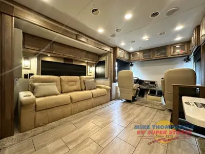 2025 Tiffin Motorhomes Open Road Allegro photo 13