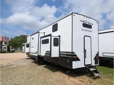 2026 Forest River Sandpiper Destination Trailers 41DUPLEX photo 4