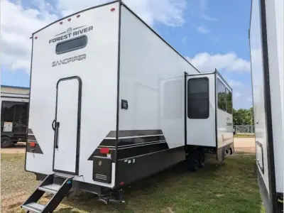 2026 Forest River Sandpiper Destination Trailers 41DUPLEX photo 5