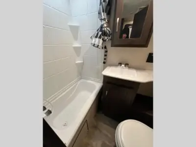 2018 Forest River Wildwood X-Lite 191RDXL photo 15