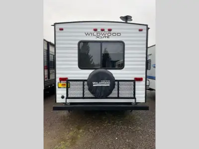 2018 Forest River Wildwood X-Lite 191RDXL photo 5