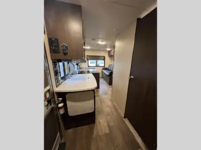 2018 Forest River Wildwood X-Lite 191RDXL photo 10