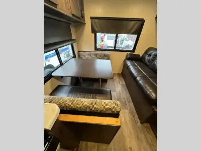 2018 Forest River Wildwood X-Lite 191RDXL photo 22