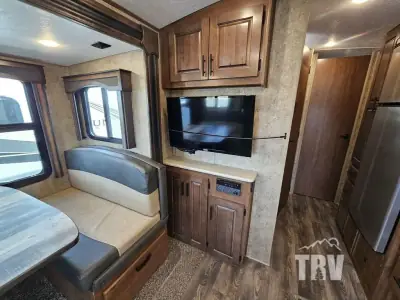 2022 Outdoors Timber Ridge Titanium Series 24RLS photo 7