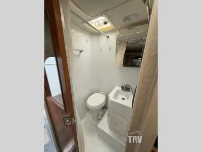 2020 Lance Lance Truck Campers 855S photo 10