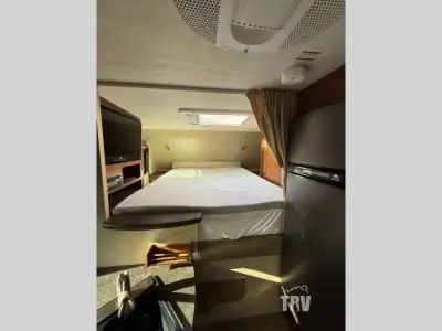2020 Lance Lance Truck Campers 855S photo 11
