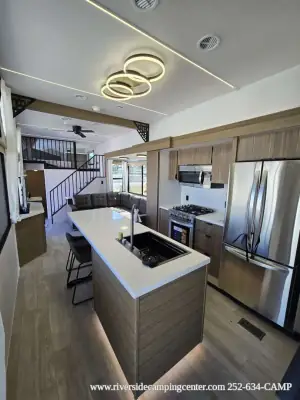 2026 Forest River Salem Salem Villa Grand 44ZEN photo 7