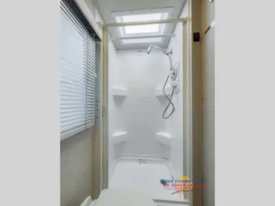 2025 Winnebago Navion photo 22