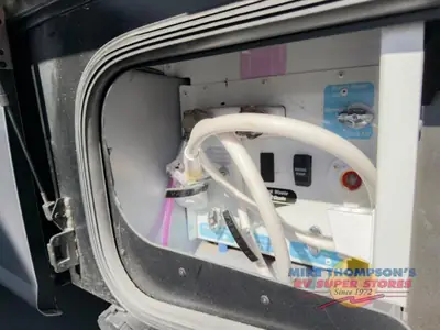 2025 Winnebago Navion photo 24