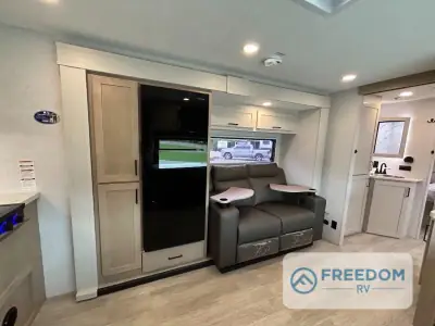 2027 Ember Touring Edition 2400RKL photo 26
