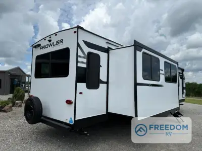 2026 Heartland Prowler 3301RLT photo 5
