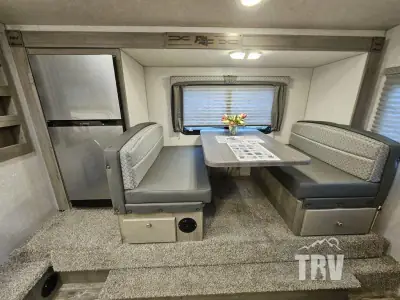 2025 Northwood Mfg Arctic Fox Camper 990 photo 4