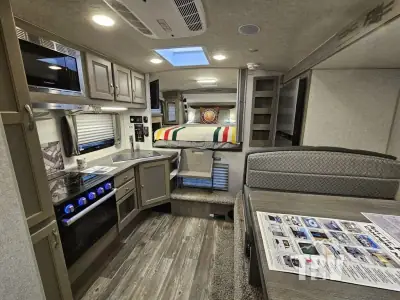 2025 Northwood Mfg Arctic Fox Camper 990 photo 9
