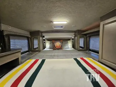 2025 Northwood Mfg Arctic Fox Camper 990 photo 6
