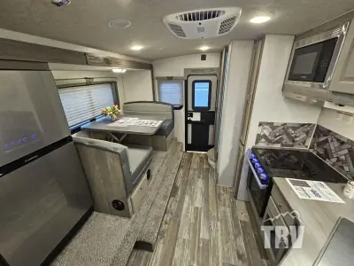 2025 Northwood Mfg Arctic Fox Camper 990 photo 10