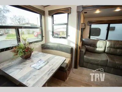 2025 Outdoors Glacier Peak Titanium Series F26RDS photo 27