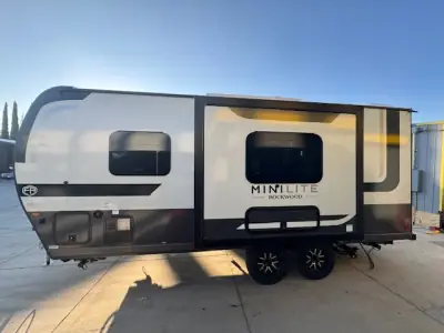 2026 Forest River ROCKWOOD MINI LITE 2109S photo 4