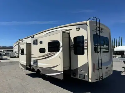 2020 Jayco Pinnacle 37MDQS photo 5