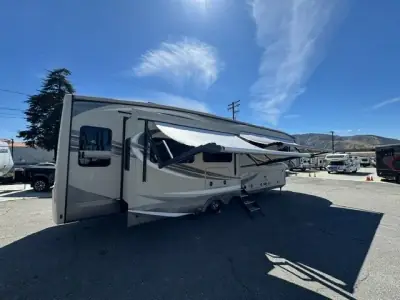 2020 Jayco Pinnacle 37MDQS photo 7