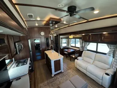 2020 Jayco Pinnacle 37MDQS photo 14