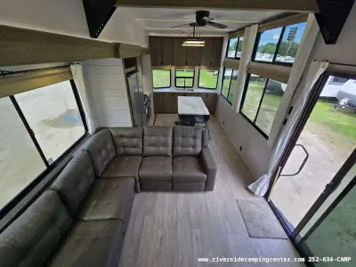 2027 Forest River Salem Grand Villa 40FKP photo 27