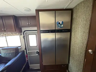 2018 Forest River FORESTER 3271S photo 18