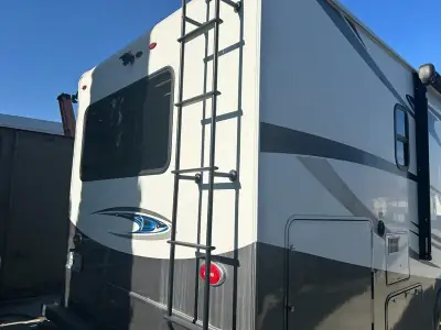2018 Forest River FORESTER 3271S photo 5