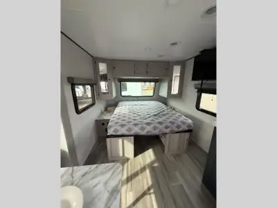 2026 Coachmen Apex Ultra-Lite 188RBST photo 11