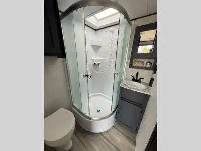 2026 Coachmen Apex Ultra-Lite 188RBST photo 16