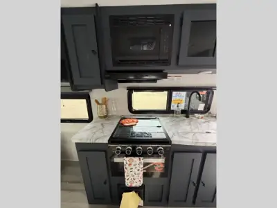 2026 Coachmen Apex Ultra-Lite 188RBST photo 13