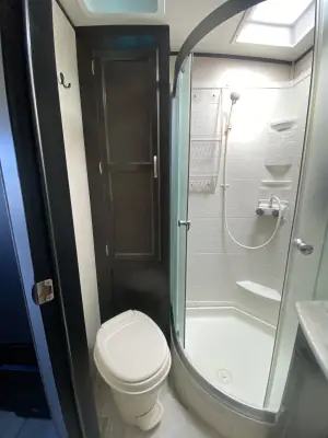 2020 Coachmen Spirit Ultralite 1943RB photo 34