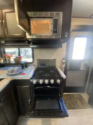 2020 Coachmen Spirit Ultralite 1943RB photo 18