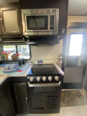 2020 Coachmen Spirit Ultralite 1943RB photo 16