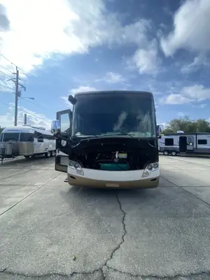2015 Tiffin Motorhomes Breeze 32BR photo 22