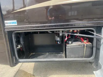 2015 Tiffin Motorhomes Breeze 32BR photo 8