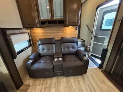 2018 Grand Design SOLITUDE 344GK photo 12