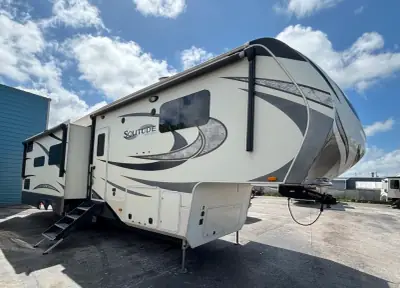2018 Grand Design SOLITUDE 344GK photo 2