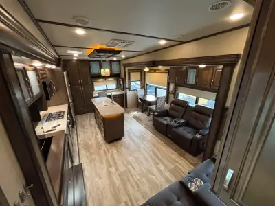 2018 Grand Design SOLITUDE 344GK photo 7