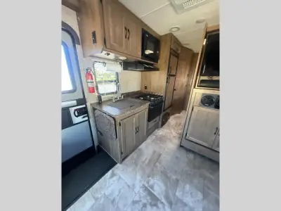2018 Coachmen Prism 2200 FS photo 13