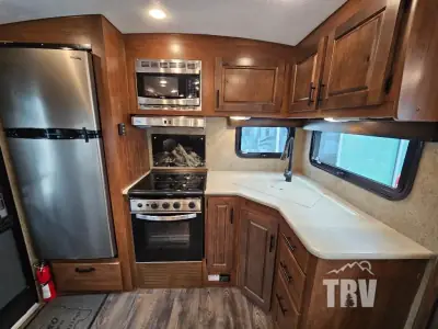 2022 Outdoors Timber Ridge Titanium Series 24RKS photo 5